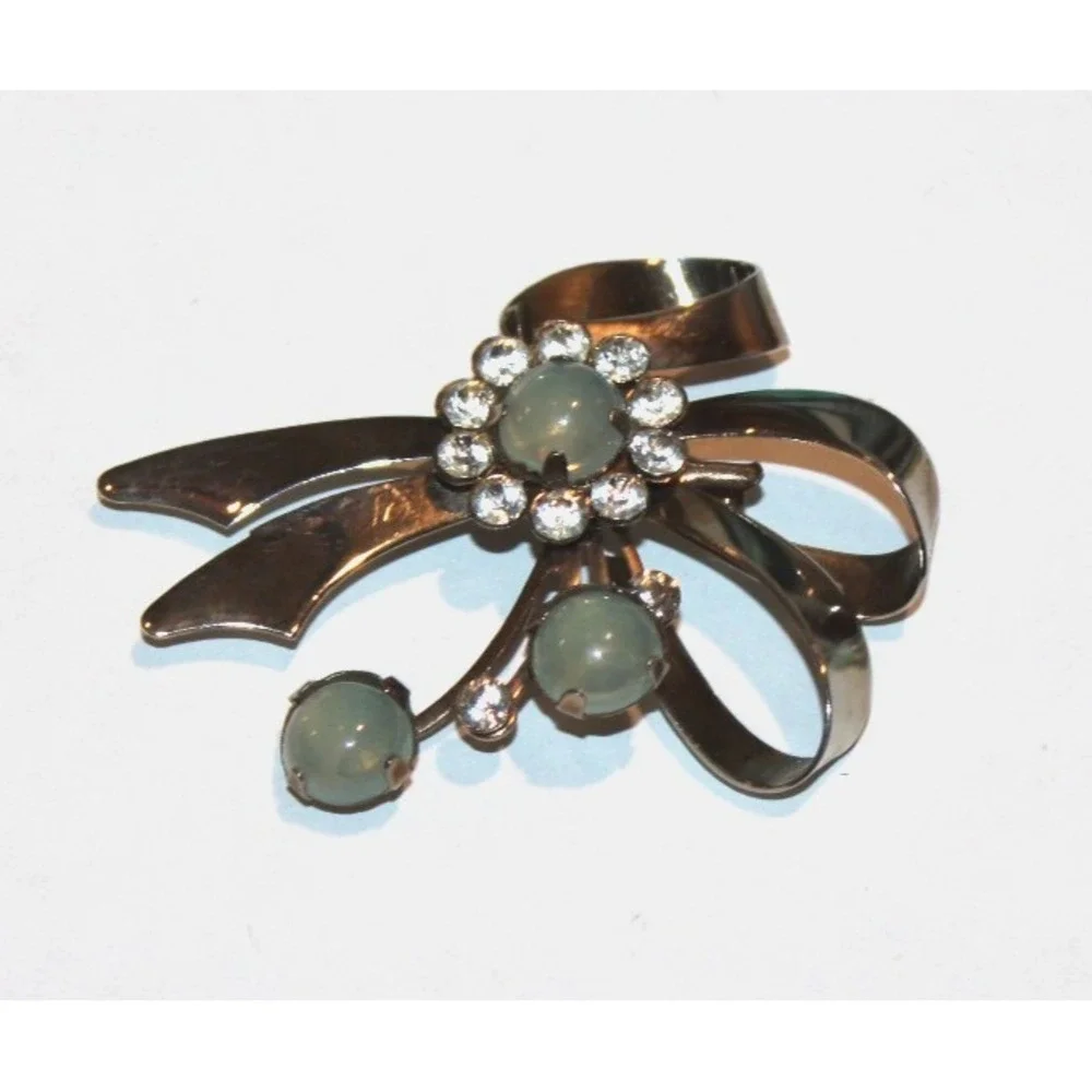 vintage clear rhinestone brooch‎ pin silver tone with green chalcedony